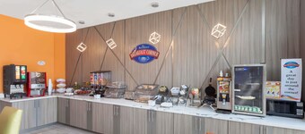 休士頓霍比機場溫德姆貝蒙特套房飯店