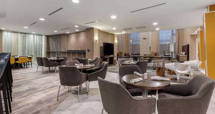 Cambria Hotel West Orange