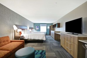 50-inch LCD TV with cable channels, TV - Home2 Suites by Hilton Texas City Houston (Texas City)