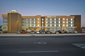 Exterior - Home2 Suites by Hilton Victorville (Victorville)