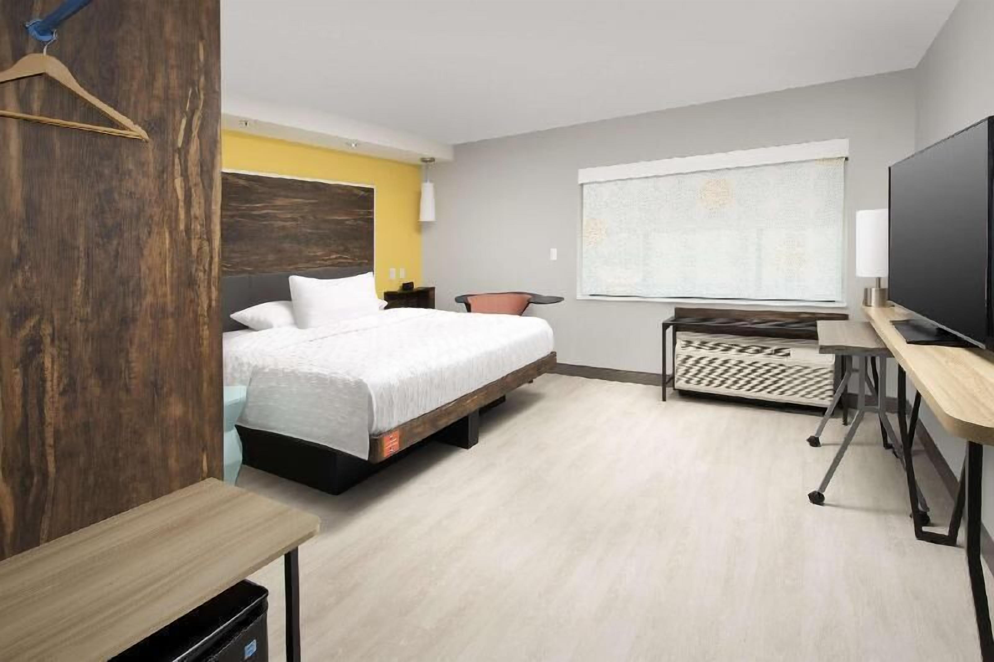 In-room safe, desk, iron/ironing board, free cots/infant beds