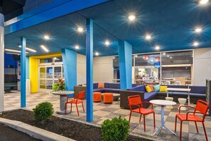 Terrace/patio - Tru By Hilton Syracuse North Airport Area (Liverpool)