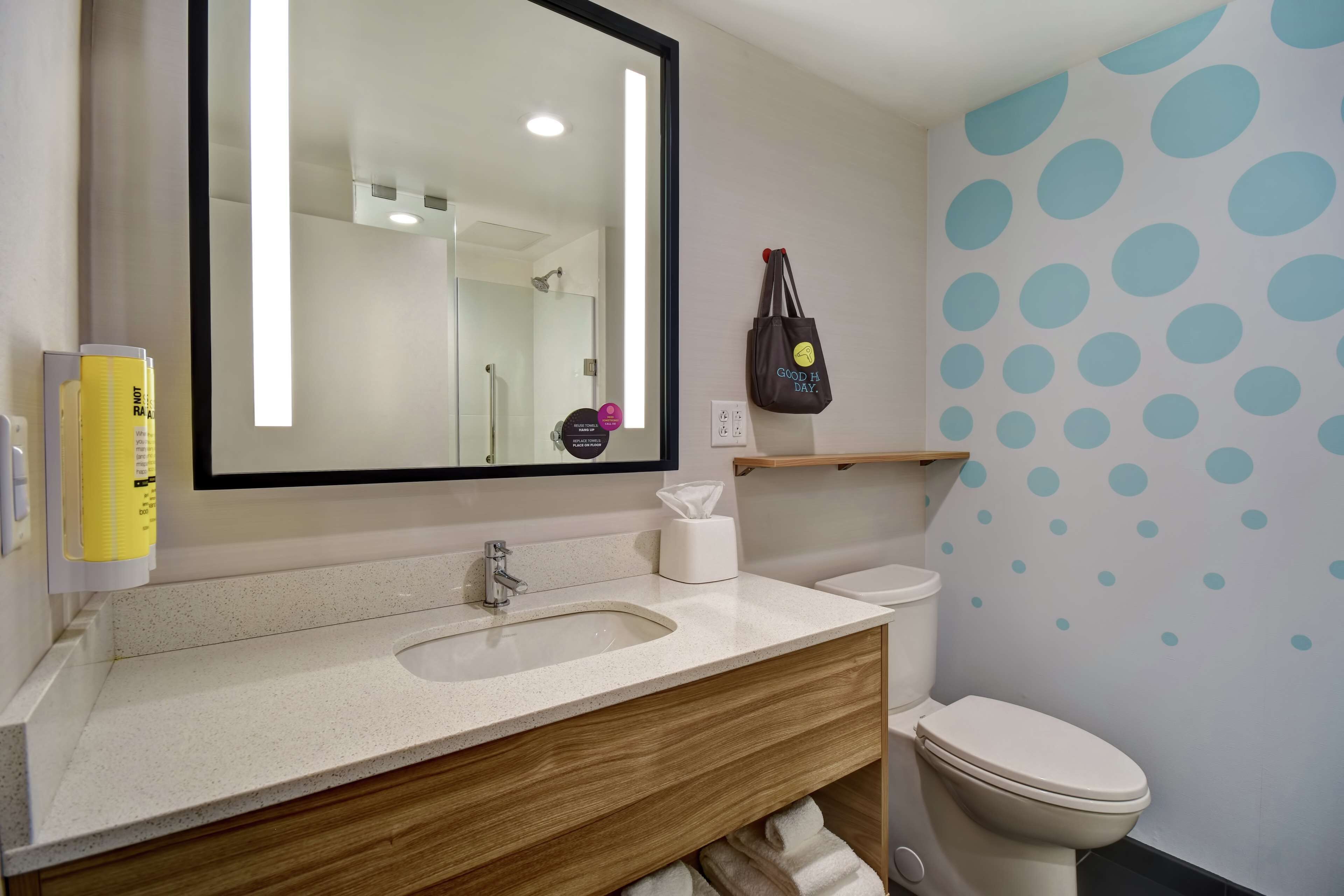 free toiletries, bathrobes, towels