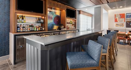 Hampton Inn Nashville Airport Century Place, TN