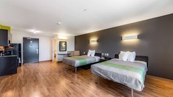 Full-size fridge, microwave, stovetop, coffee/tea maker