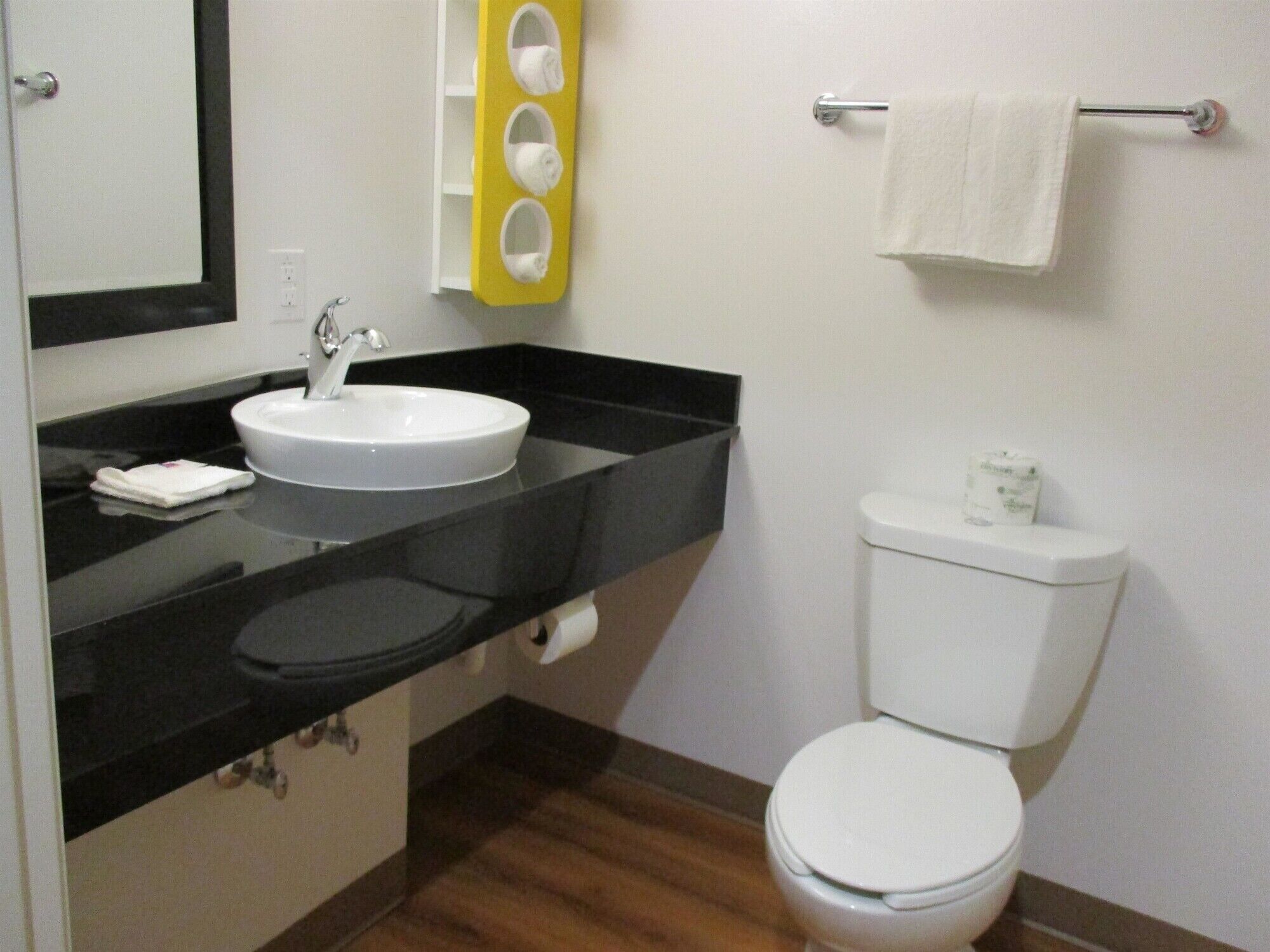 淋浴/盆浴组合、免费洗浴用品、毛巾