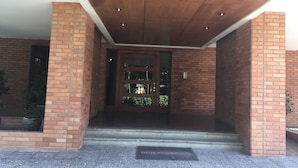 Entrée de l’hébergement