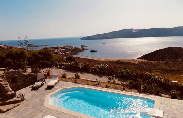View from property - Zeus Seafront Villa (Mykonos)