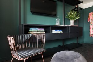 Egyptian cotton sheets, premium bedding, free cribs/infant beds