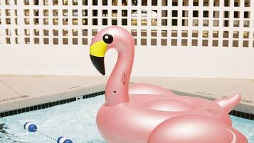 Seasonal outdoor pool, pool umbrellas, sun loungers