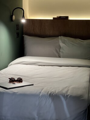 Iskay Shared Mixed Dormitory, (12 beds) | 저자극성 침구, 오리/거위털 이불, 각각 다른 스타일의 인테리어, 방음 설비