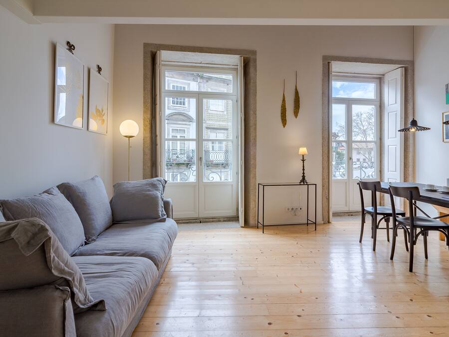 Dúplex Deluxe, 1 habitación, entresuelo (5) | Zona de estar | Una televisión de pantalla plana