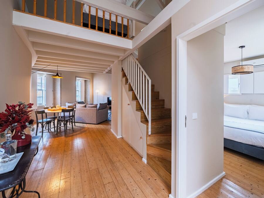 Deluxe Duplex, 2 Bedrooms, Balcony, Mezzanine (11) | Living area | Flat-screen TV