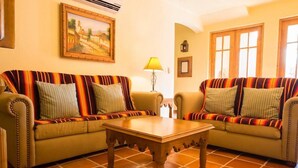 Unclassified image, 3 of 13, button - FN376-Loreto Bay-Luxury Mexican Villa (Loreto)