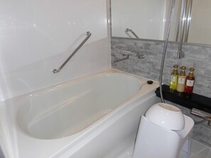Eco-friendly toiletries, hair dryer, slippers, bidet - JR WEST GROUP VIA INN NAGOYA EKIMAE TSUBAKICHO (Nagoya)