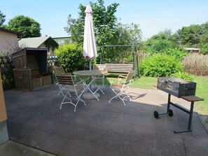 Unclassified image, 3 of 12, button