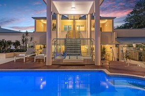 Utomhuspool