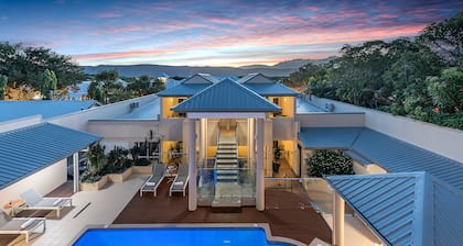 The Newport on Macrossan - Adults Only