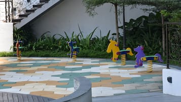 Children’s play area – outdoor