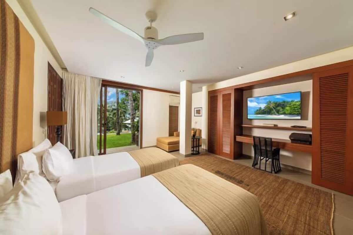 1 bedroom, in-room safe, laptop workspace, blackout drapes