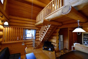Cottage for 8 People | 1 bedroom, free wired internet - Canadian Log Cottage TAKITARO (Azumino)