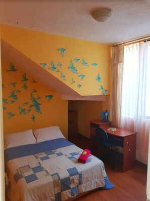 Basic Double Room, 1 Double Bed, Shared Bathroom - Mayra's Spanish School (Baños de Agua Santa)