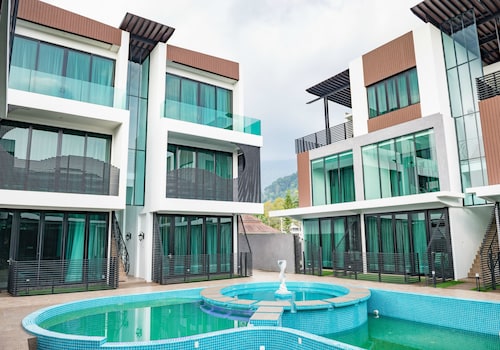 Hermitage Boutique House