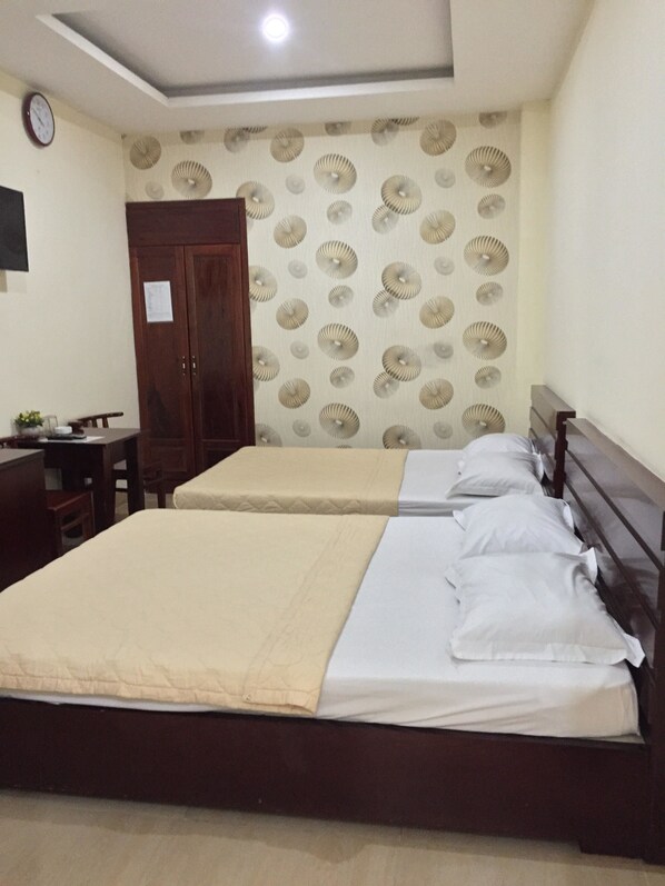 Quarto casal standard | Escrivaninha, Wi-Fi de cortesia