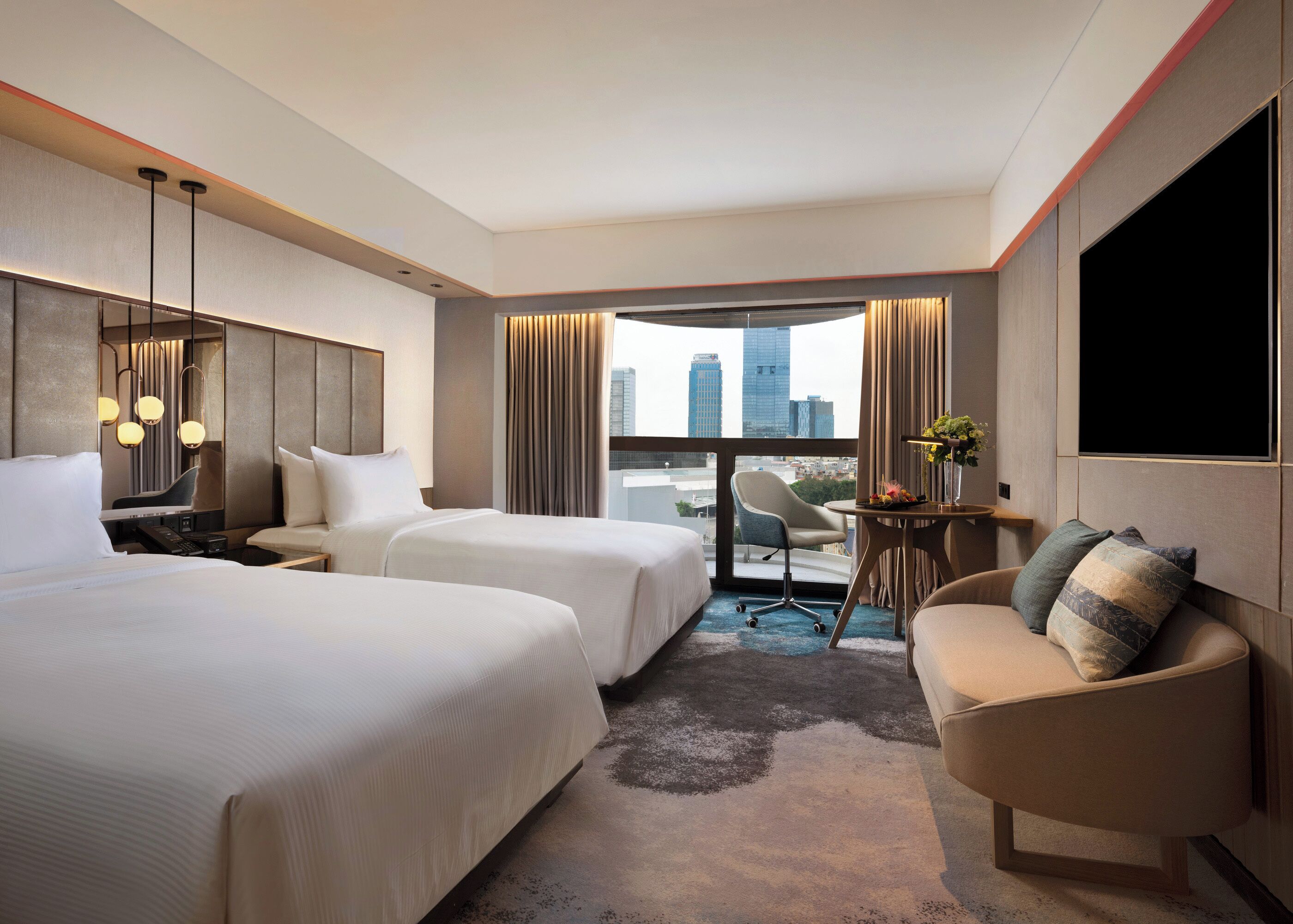 Grand Room, 2 Twin Beds, City View | Minibar, in-room safe, desk, blackout drapes