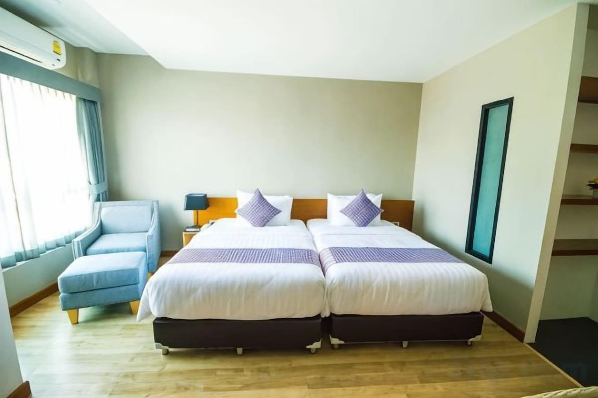 Deluxe Twin Room