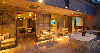 Comet Hotel Suratthani
