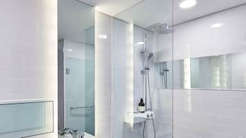 Shower, free toiletries, hair dryer, bathrobes