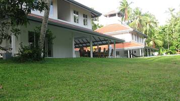 Vue depuis lâhĂ©bergement