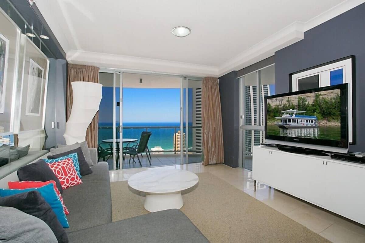 Apartment, 2 Bedrooms, 2 Bathrooms, Ocean View | Living area