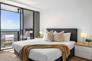 Appartement Deluxe, 2 chambres, balcon, vue fleuve | Décoration personnalisée, ameublement personnalisé