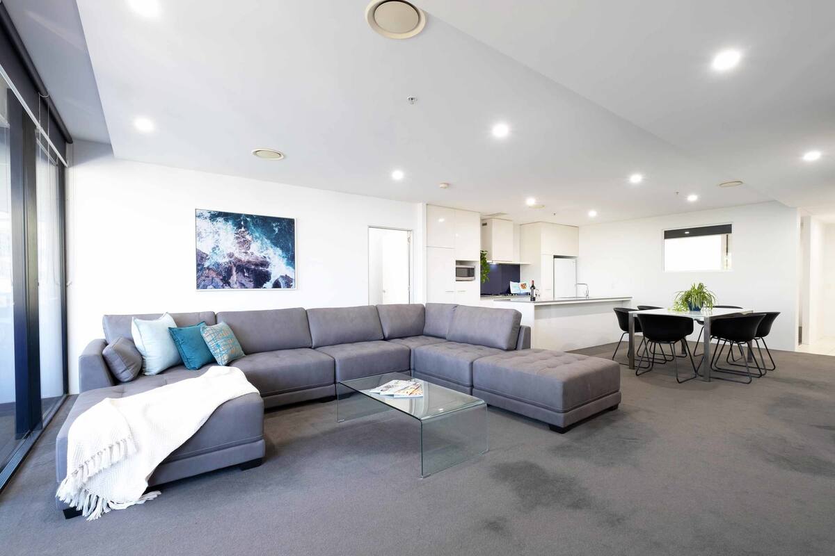 3 Bedroom, 2 Bathroom, City View - Level 3 (detached from the main resort towers) | Living area