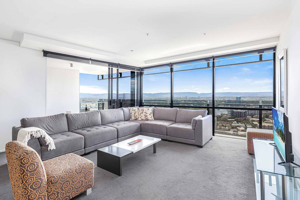Apartment, 2 Bedroom, 1 Bathroom, River View (Level 23)  | Living area