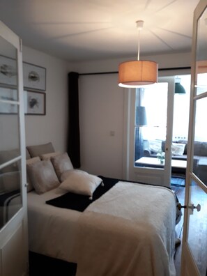 2 habitaciones, escritorio y sistema de insonorización 