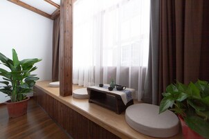 Comfort Room | Terrace/patio