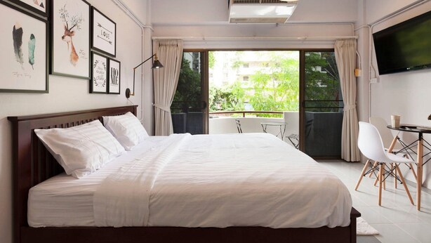 Studio Room | Blackout curtains, iron/ironing board, rollaway beds, free WiFi - Cozy Stay near Nimman (Chiang Mai)