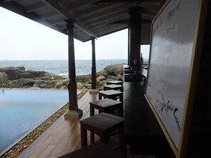 Terrace/patio - Water Gate Resort & Spa (Unawatuna)