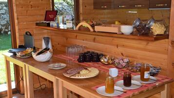 Tägliches inbegriffenes Frühstücksbuffet