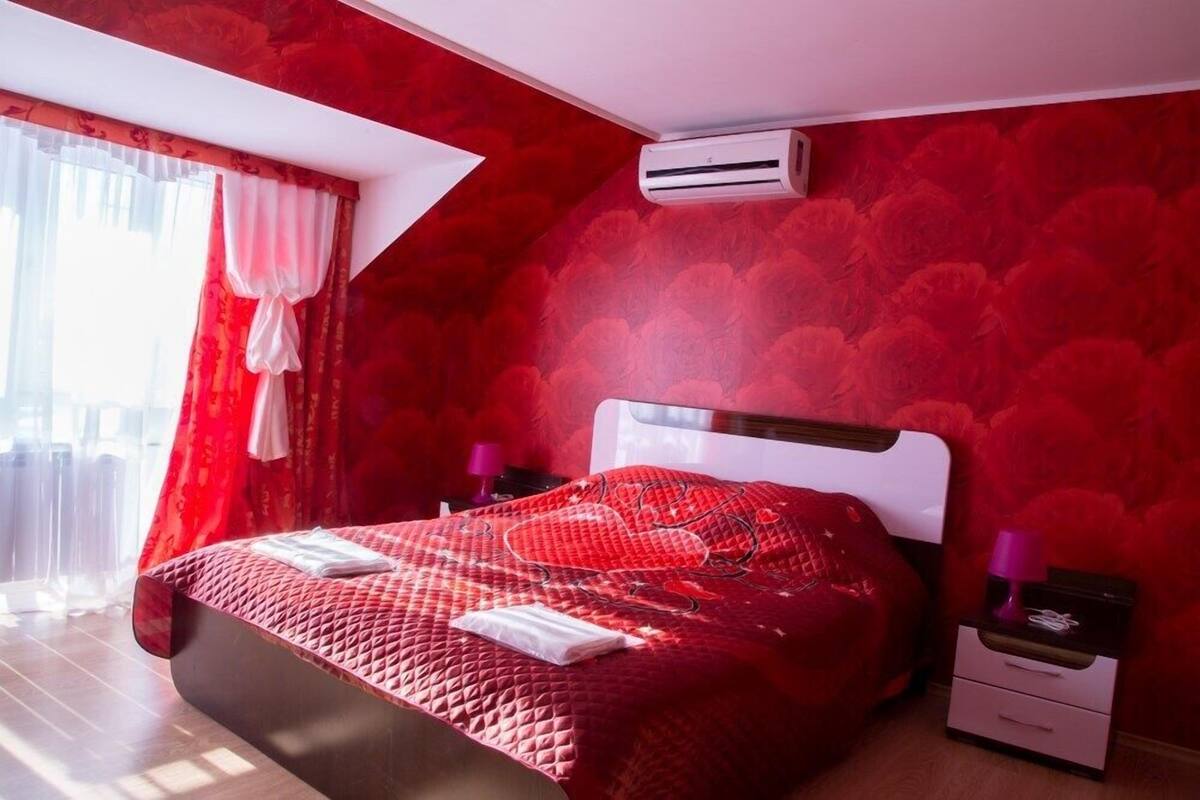 Superior Double Room | 1 bedroom, in-room safe, iron/ironing board, free WiFi