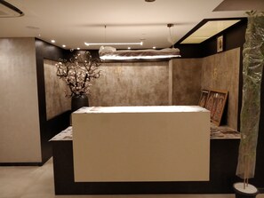 Reception - 37th Crescent Boutique Suites (Bengaluru)