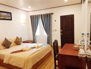 Deluxe Double Room, Garden View