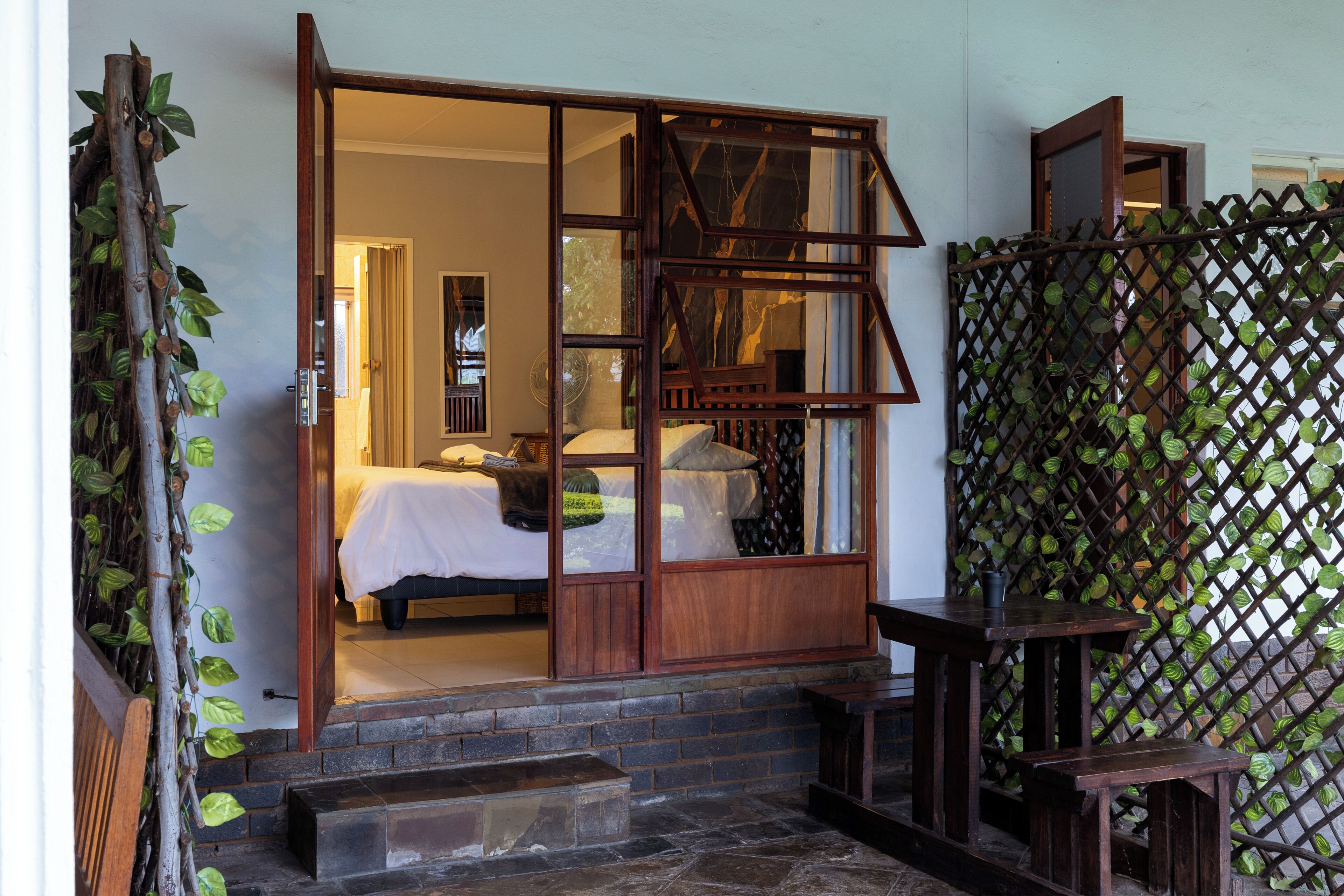 1 bedroom, premium bedding, iron/ironing board, free WiFi