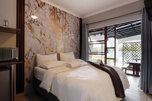 Family Apartment, 1 Bedroom | 1 bedroom, premium bedding, iron/ironing board, free WiFi