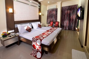 华丽单人房, 1 张特大床 | 1 多间卧室、办公桌、熨斗/熨衣板、折叠床/加床（额外收费）