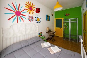 Quarto casal básico, acessível, vista para o jardim | 1 quarto, Wi-Fi de cortesia, roupa de cama