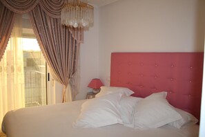 Zimmersafe, Babybetten, Zustellbetten, kostenloses WLAN